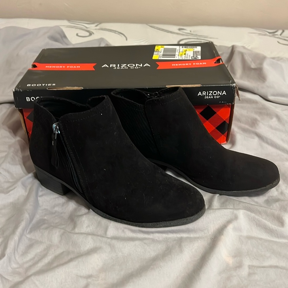 Arizona suede booties - with zip up sides - size 9